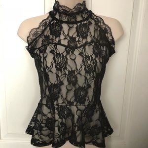 Richcoco lace peplum top
